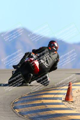 media/Jan-14-2022-Apex Assassins (Fri) [[4609ad47be]]/Trackday 2/Session 3/Turn 12 Backside/